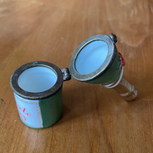 "Celebrate 2000" Porcelain Hinged Champagne Bottle - Picture 7 of 8